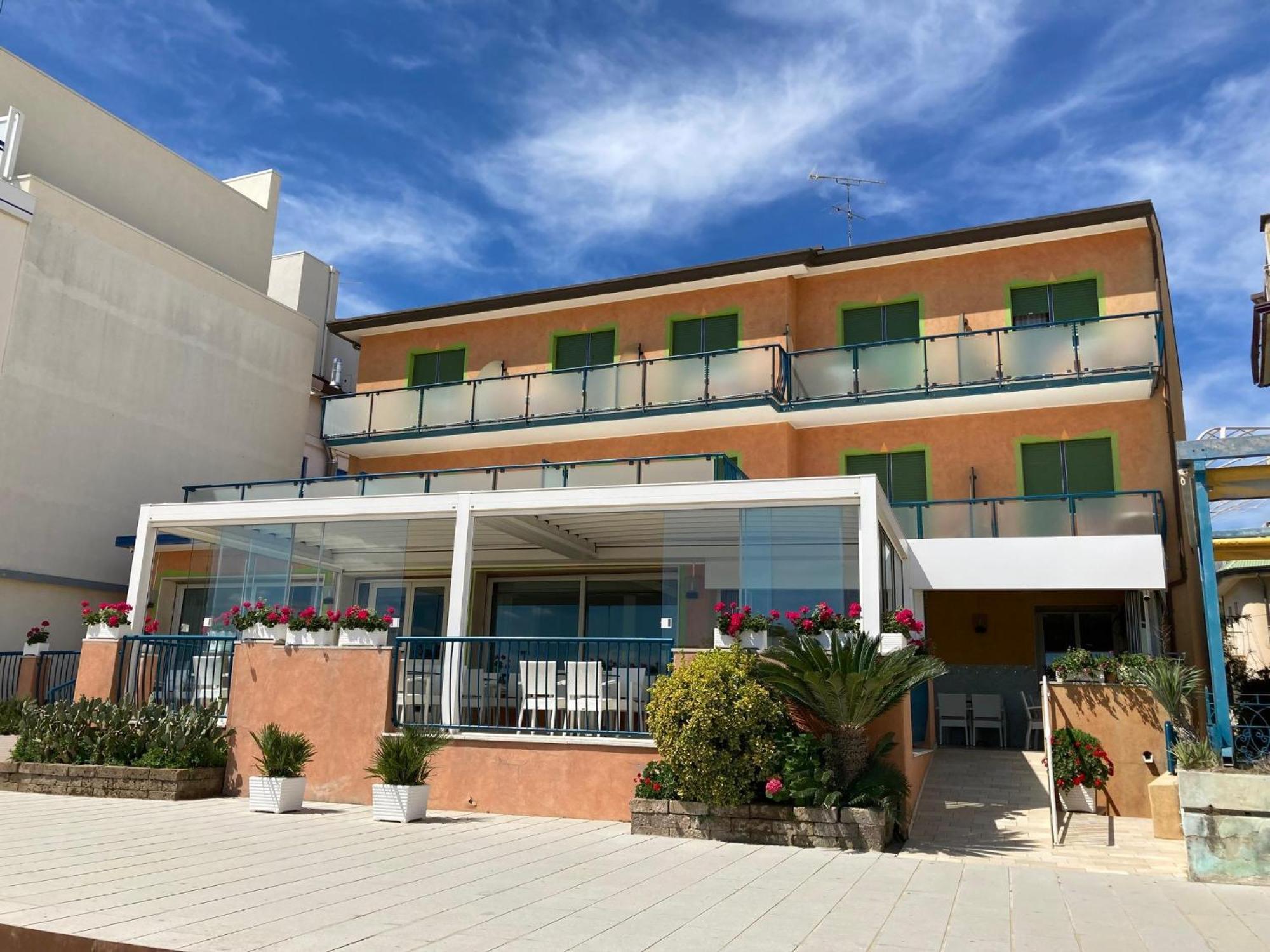 Hotel Giacomazzo Caorle Exterior photo