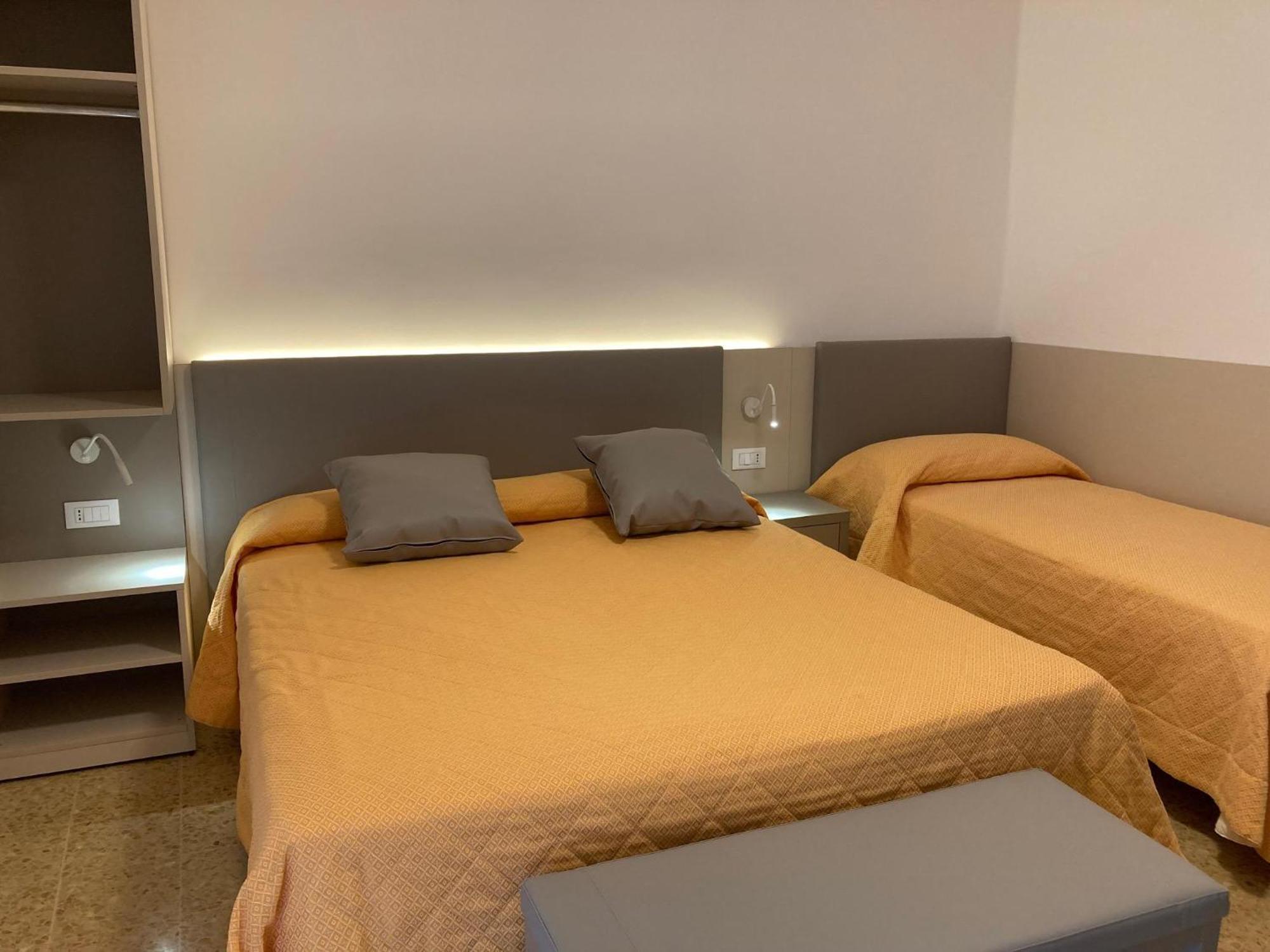 Hotel Giacomazzo Caorle Exterior photo