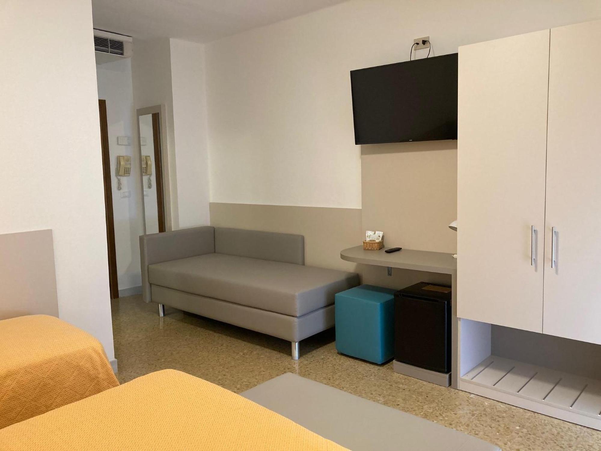 Hotel Giacomazzo Caorle Exterior photo