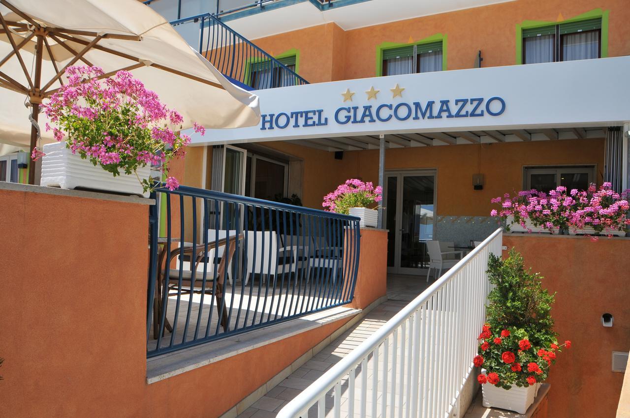 Hotel Giacomazzo Caorle Exterior photo
